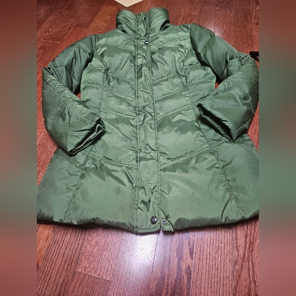 Women's Green Puffer Jacket